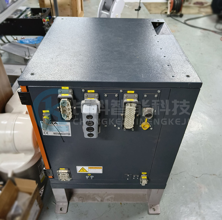 KUKA庫(kù)卡機(jī)器人KR C4 smallsize-2控制機(jī)柜